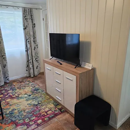 At Lofoten. Molnarodden. Apartment Sund (Nordland)
