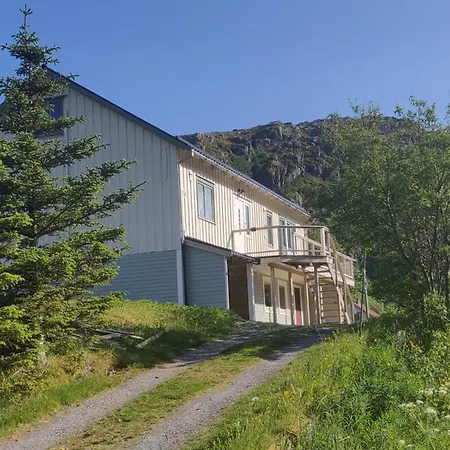 At Lofoten. Molnarodden. Apartmán Sund (Nordland)