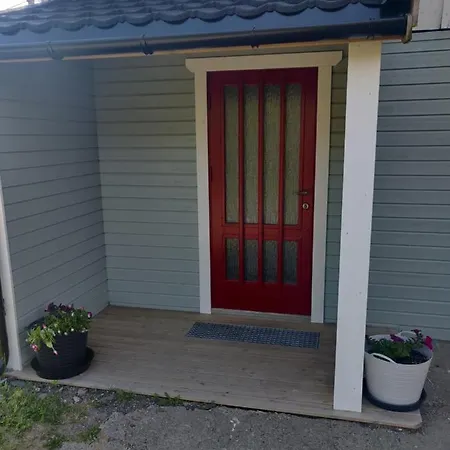 At Lofoten. Molnarodden. Sund (Nordland)