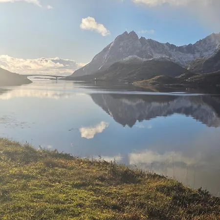 At Lofoten. Molnarodden. Sund (Nordland)